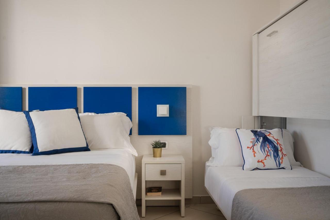 Hotel Embassy Riccione Luaran gambar