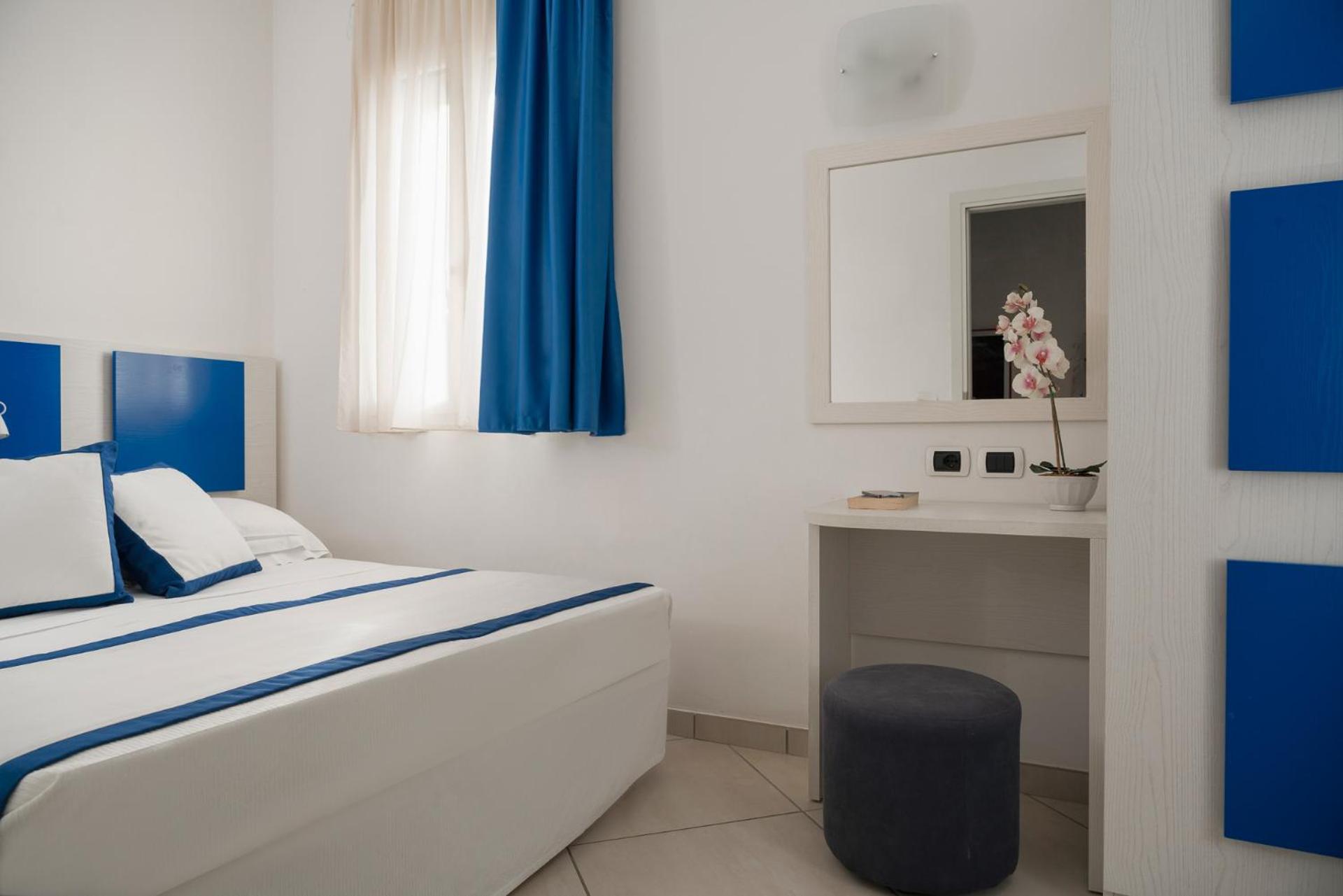 Hotel Embassy Riccione Luaran gambar